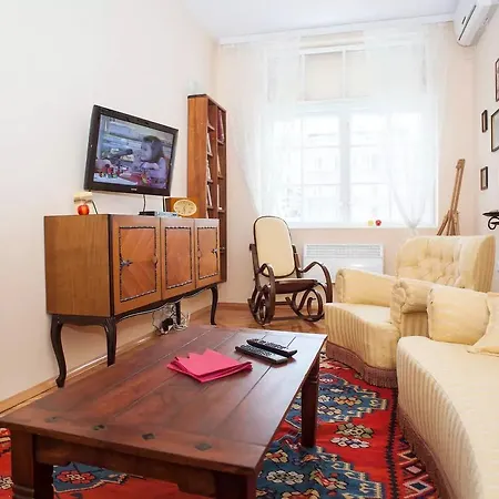 Apartment Markale *